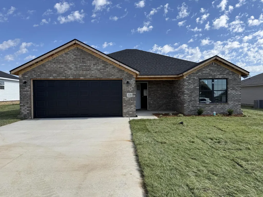320 Whitley Way Berea KY 40403