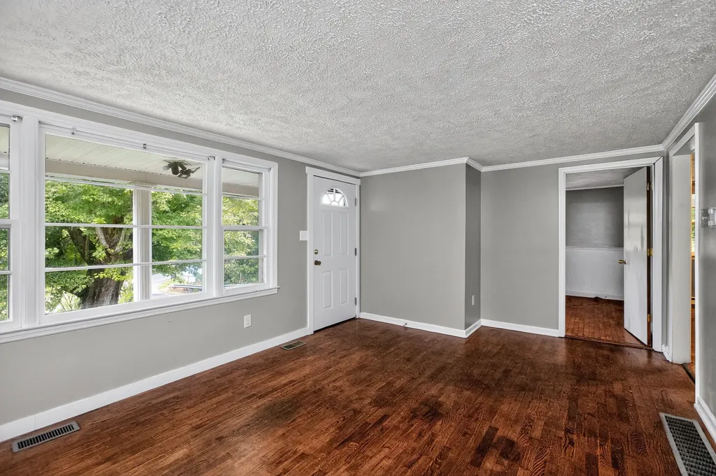 1465 Chenault Bridge Road Lancaster KY 40444