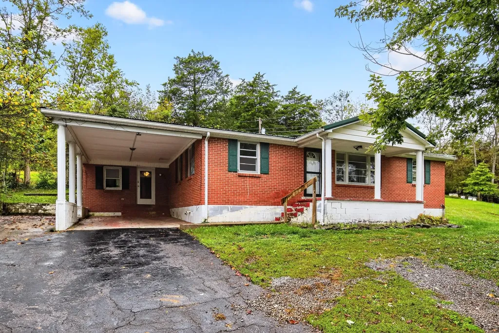 1465 Chenault Bridge Road Lancaster KY 40444