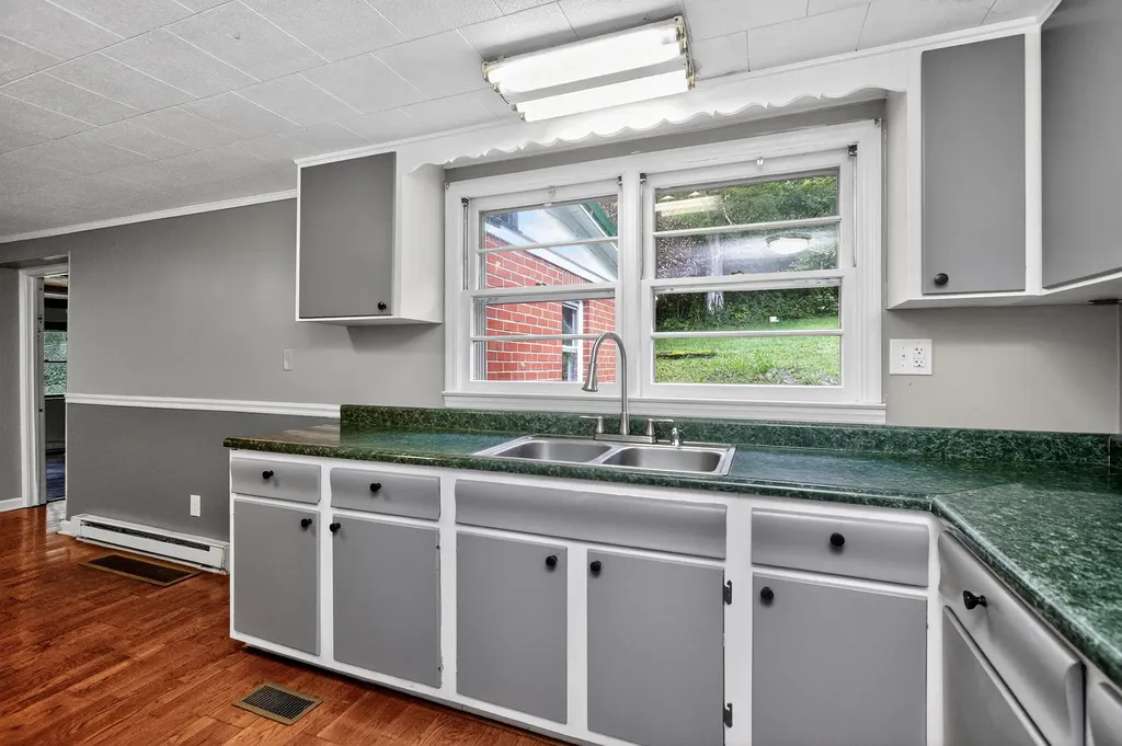 1465 Chenault Bridge Road Lancaster KY 40444