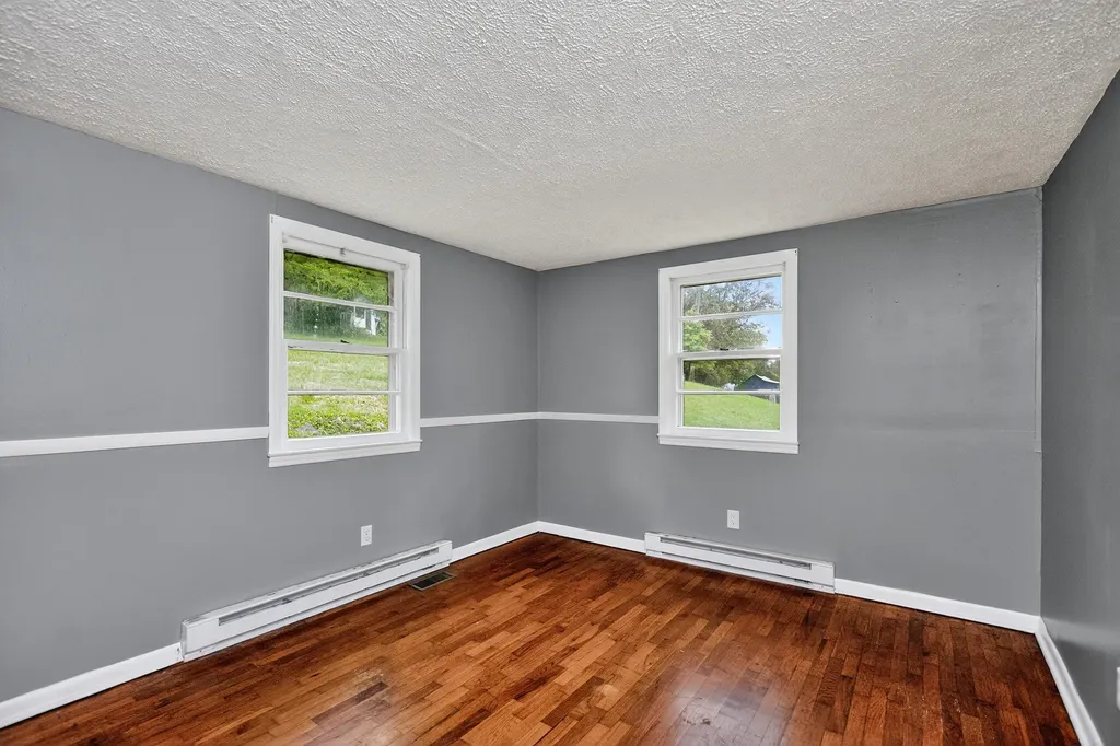 1465 Chenault Bridge Road Lancaster KY 40444