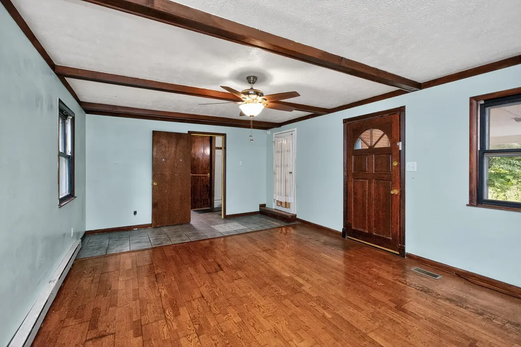1465 Chenault Bridge Road Lancaster KY 40444
