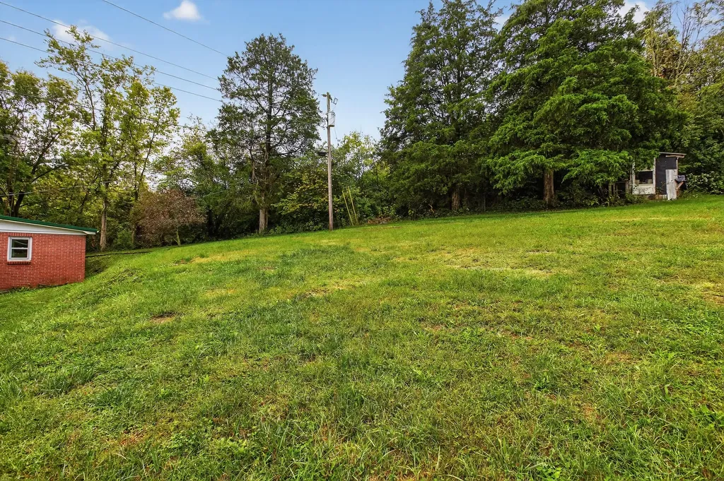 1465 Chenault Bridge Road Lancaster KY 40444