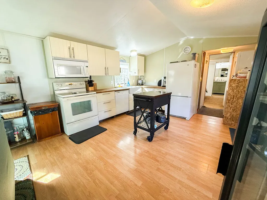 121 Shinbone Drive Monticello KY 42633