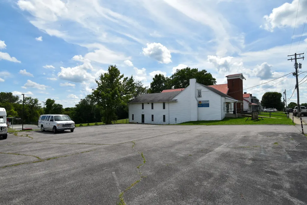 39 Highland Avenue Lancaster KY 40444