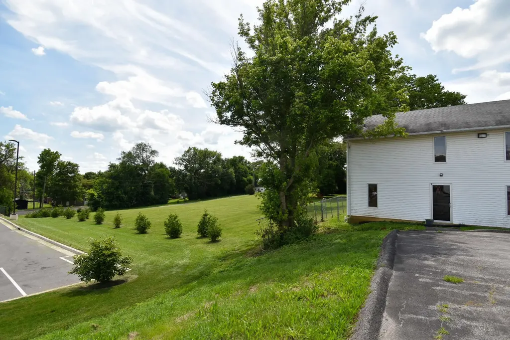 39 Highland Avenue Lancaster KY 40444