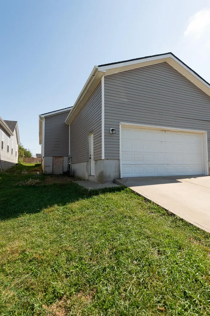 1801 Russell Cave Road Lexington KY 40505