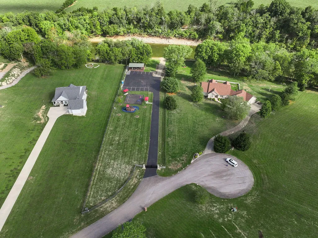 150 Lakeside Drive Lancaster KY 40444