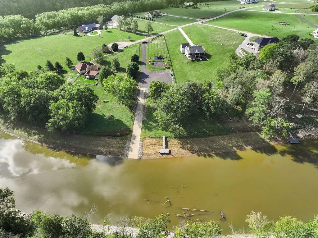 150 Lakeside Drive Lancaster KY 40444