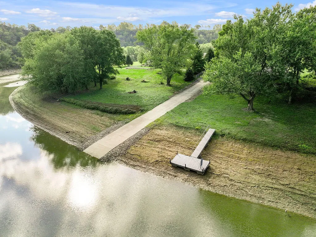 150 Lakeside Drive Lancaster KY 40444