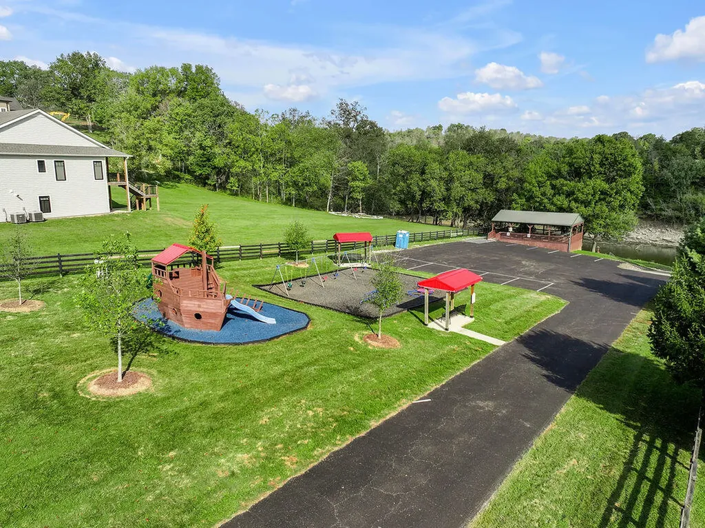 150 Lakeside Drive Lancaster KY 40444