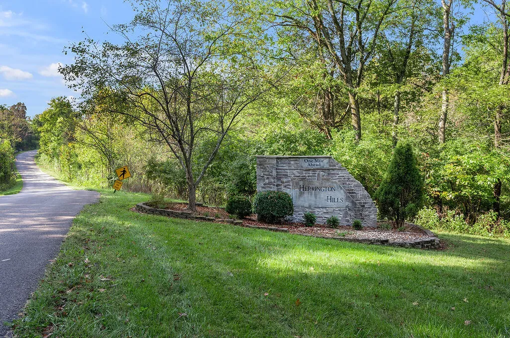 150 Lakeside Drive Lancaster KY 40444