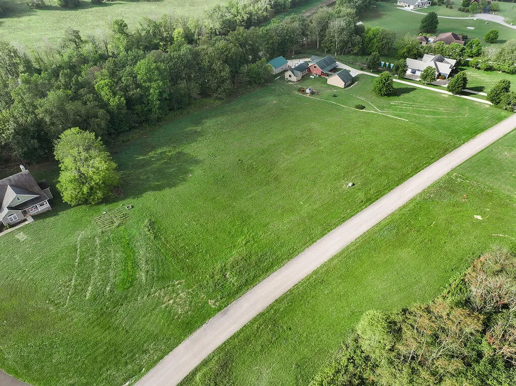 150 Lakeside Drive Lancaster KY 40444