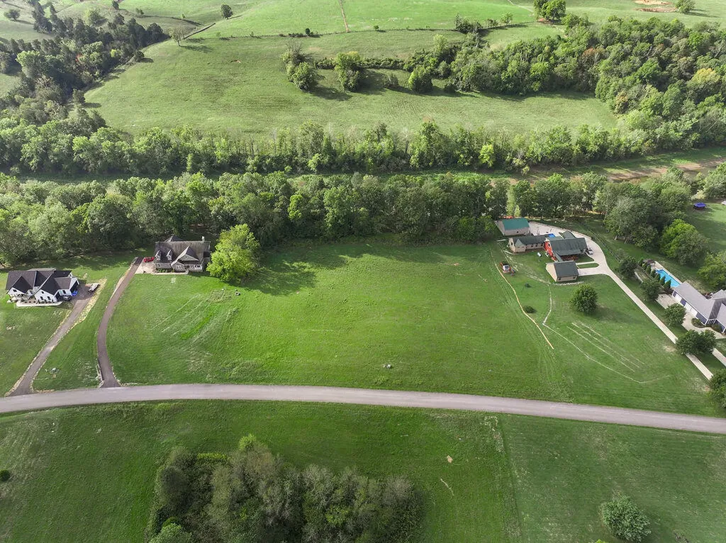 150 Lakeside Drive Lancaster KY 40444
