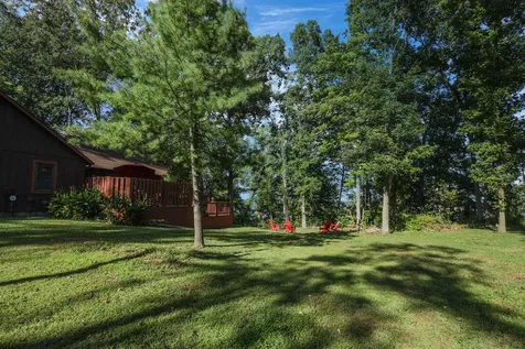 221 S Lake Bluff Lane Scottsville KY 42164