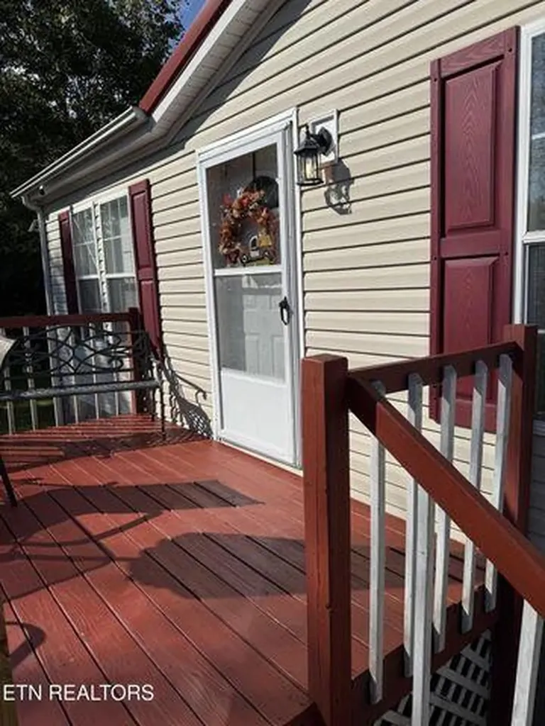 63 Powell Howard Lane Hulen KY 40845