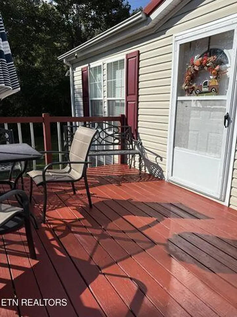 63 Powell Howard Lane Hulen KY 40845