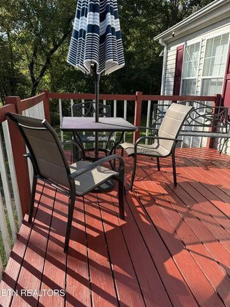 63 Powell Howard Lane Hulen KY 40845