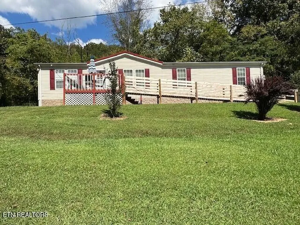 63 Powell Howard Lane Hulen KY 40845