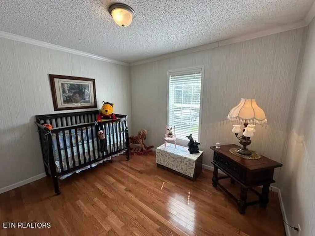 63 Powell Howard Lane Hulen KY 40845