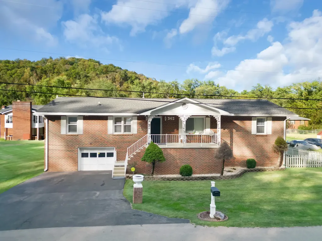 342 Ward Avenue Prestonsburg KY 41653