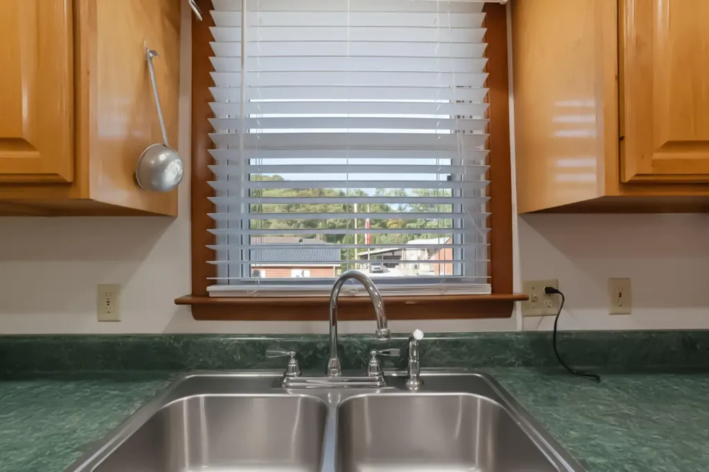 342 Ward Avenue Prestonsburg KY 41653