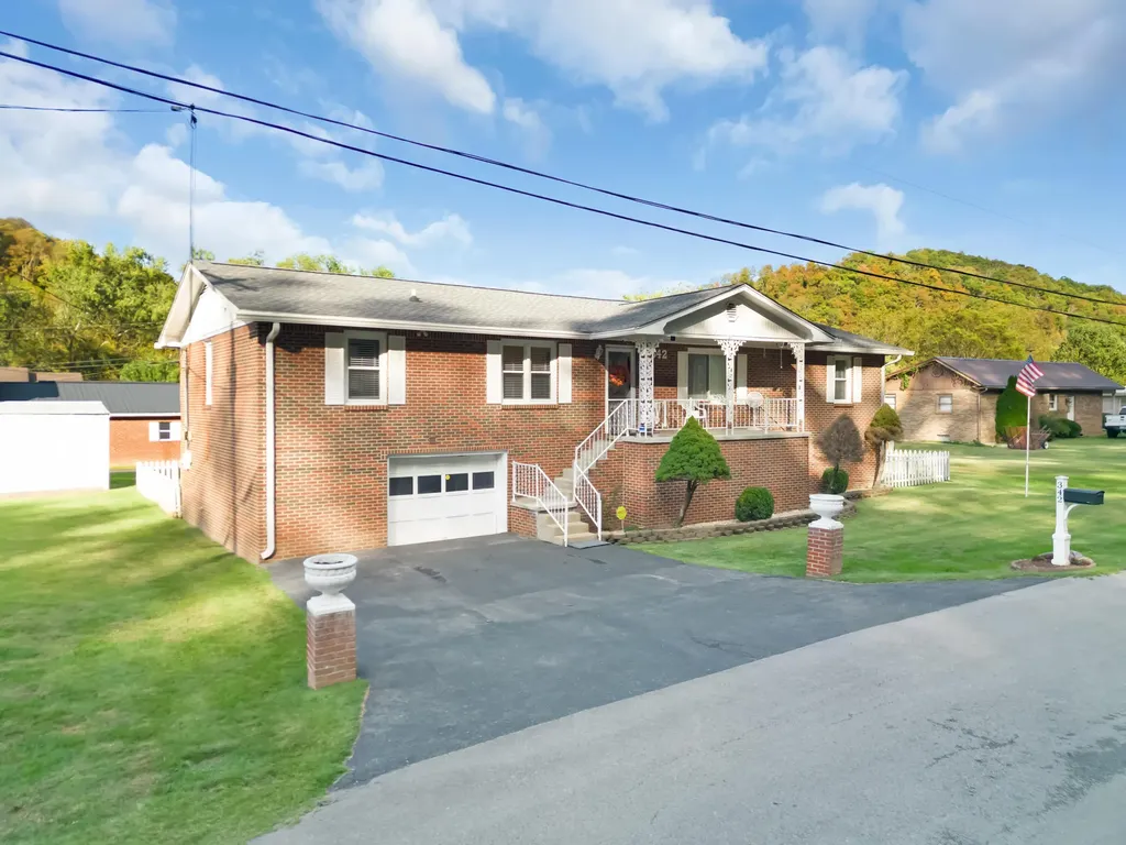 342 Ward Avenue Prestonsburg KY 41653