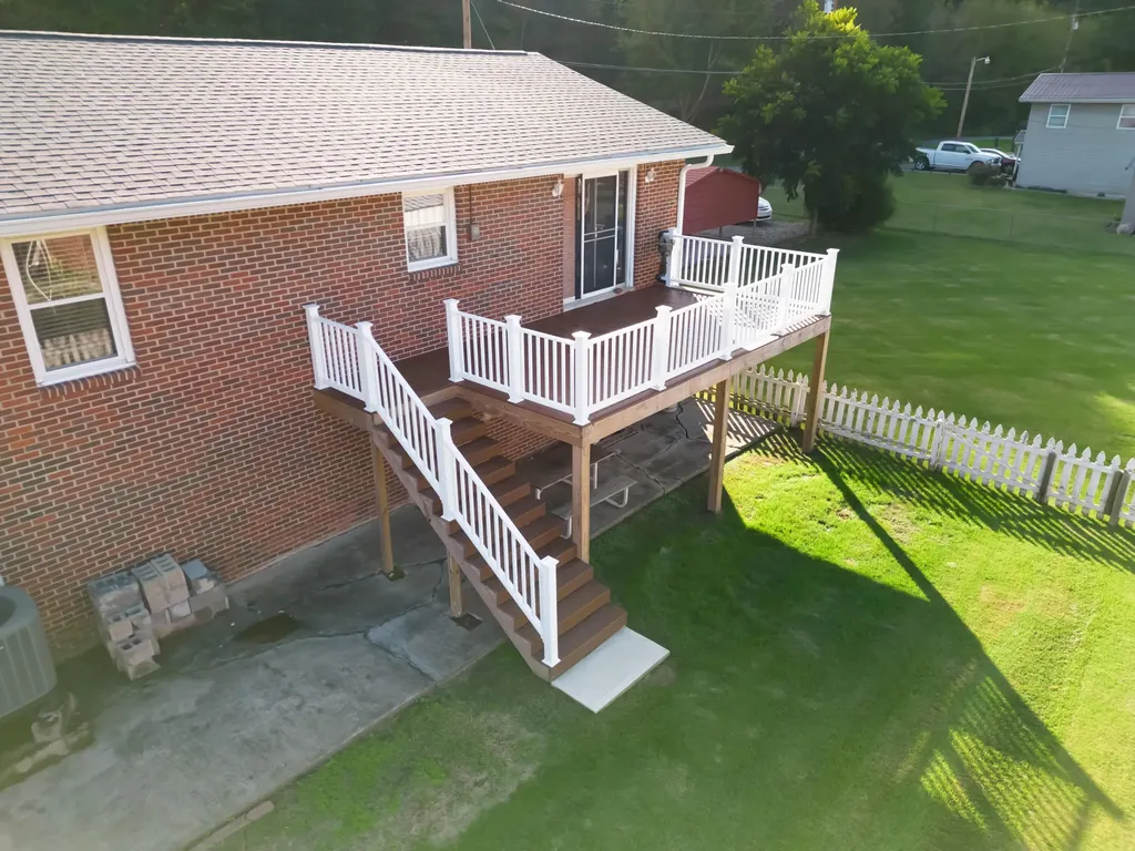 342 Ward Avenue Prestonsburg KY 41653