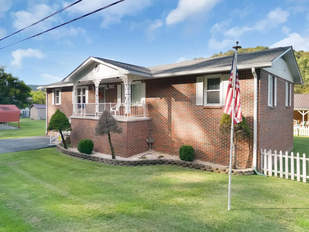 342 Ward Avenue Prestonsburg KY 41653