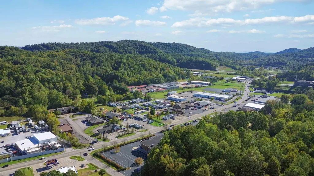 1415 Cumberland Falls Highway Corbin KY 40701