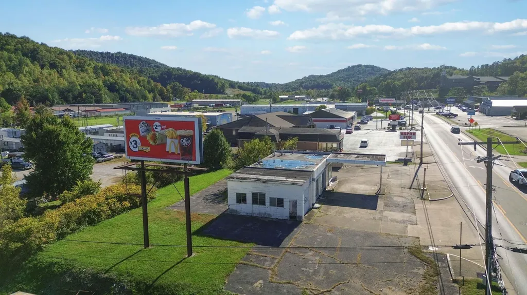 1415 Cumberland Falls Highway Corbin KY 40701