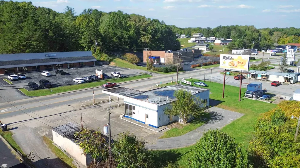 1415 Cumberland Falls Highway Corbin KY 40701