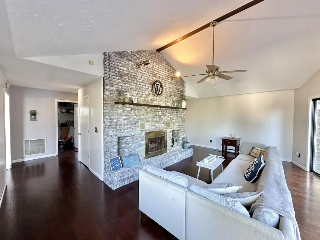 607 Old Lock 21 Road Monticello KY 42633