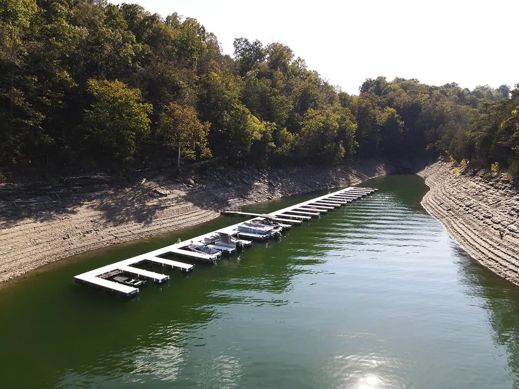 607 Old Lock 21 Road Monticello KY 42633