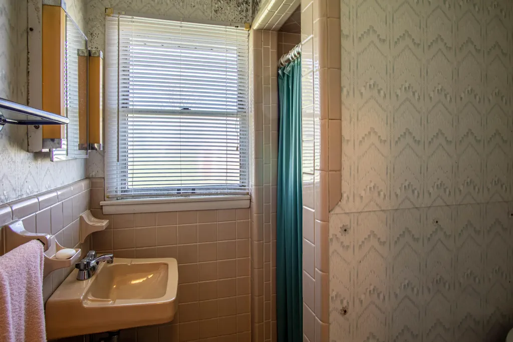 710 Adams Street Corbin KY 40701