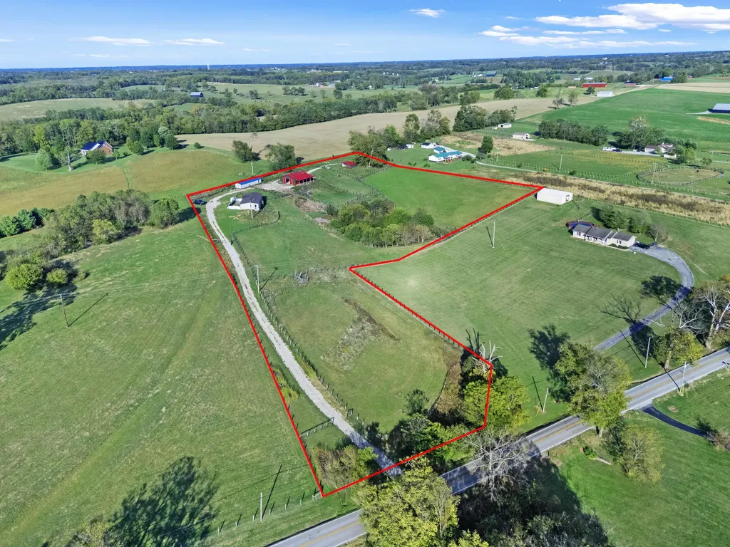 3003 N Middletown Road Paris KY 40361