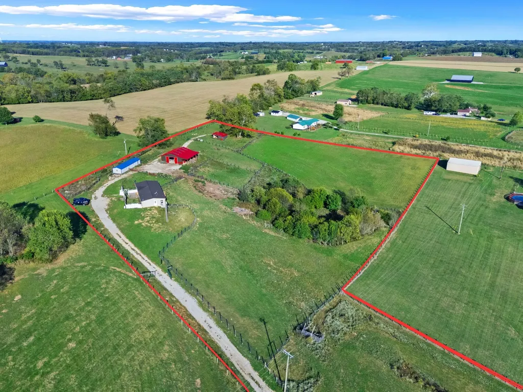 3003 N Middletown Road Paris KY 40361