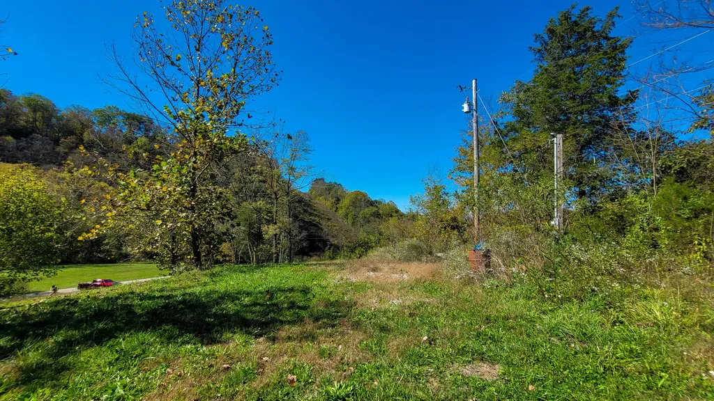7950 Four Mile Road Winchester KY 40391