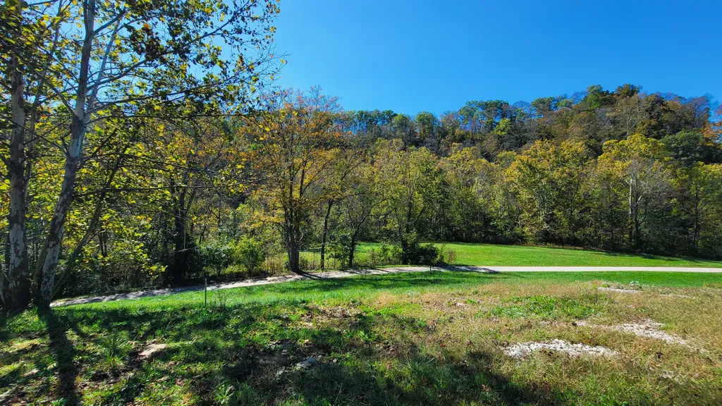 7950 Four Mile Road Winchester KY 40391
