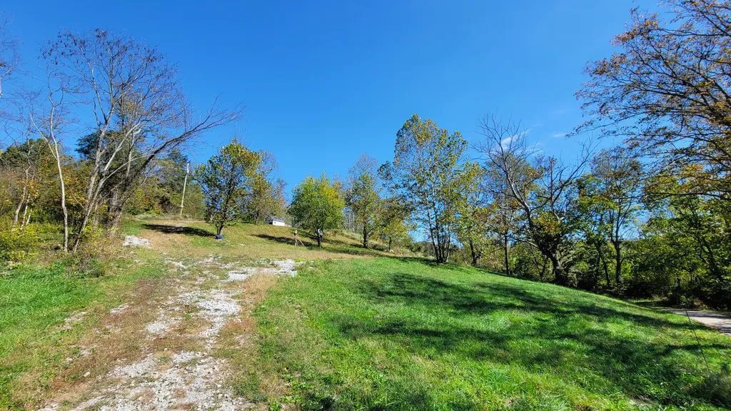 7950 Four Mile Road Winchester KY 40391