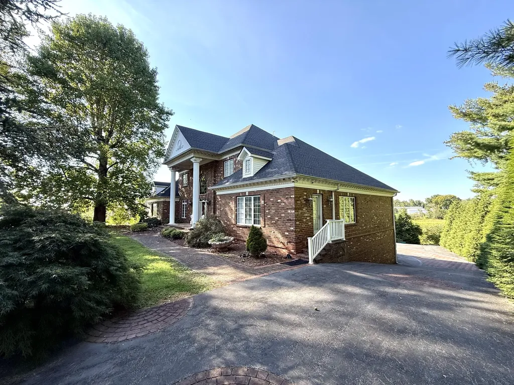 14 Windy Hills Drive Somerset KY 42501