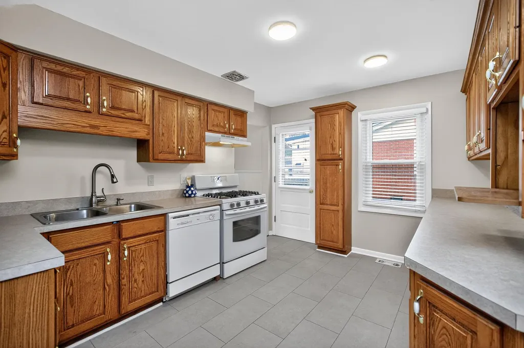 603 Nakomi Drive Lexington KY 40503