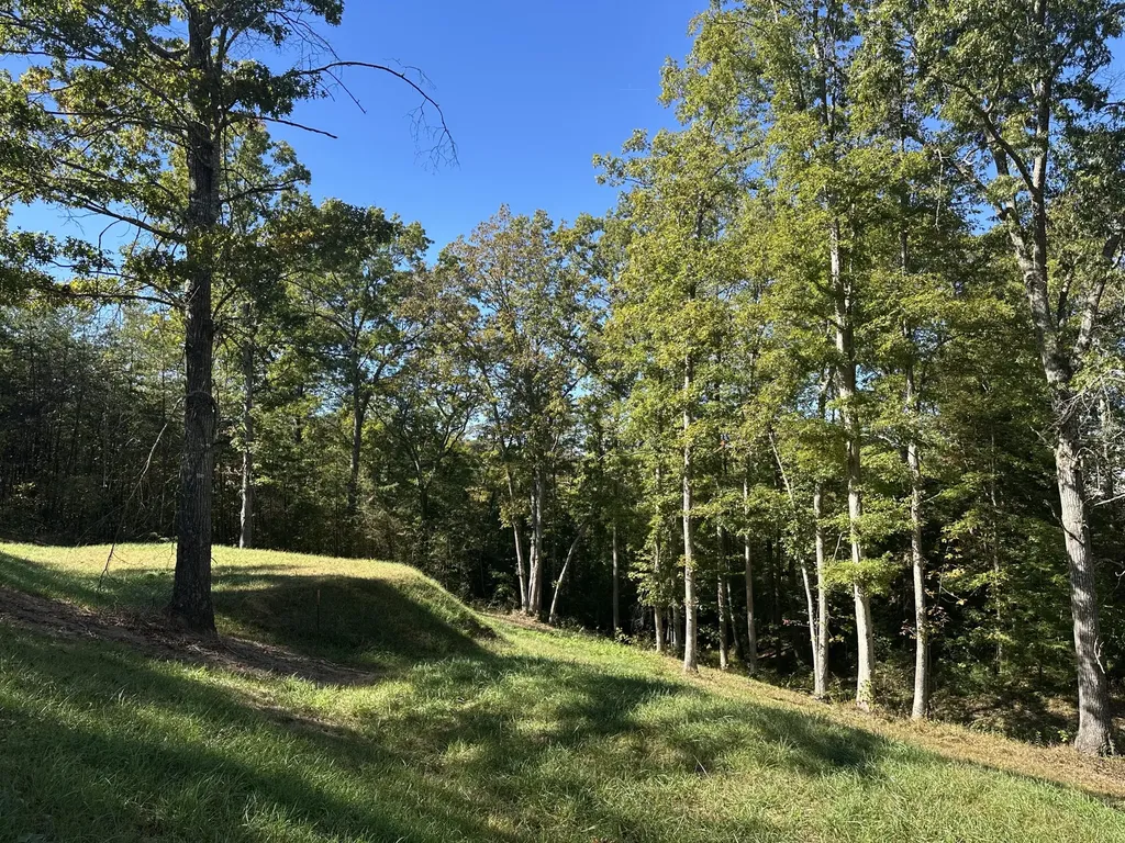 26 Cliffs Line Drive London KY 40741