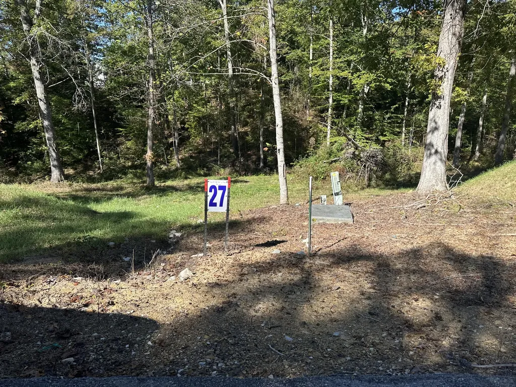 26 Cliffs Line Drive London KY 40741