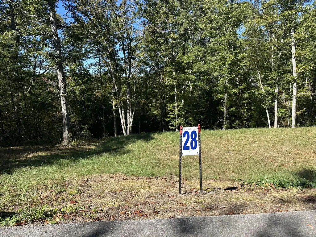 26 Cliffs Line Drive London KY 40741