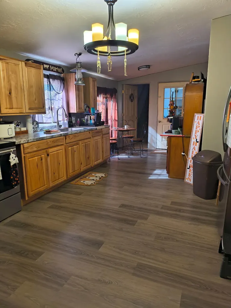 9835 Ky-328 Crab Orchard KY 40419