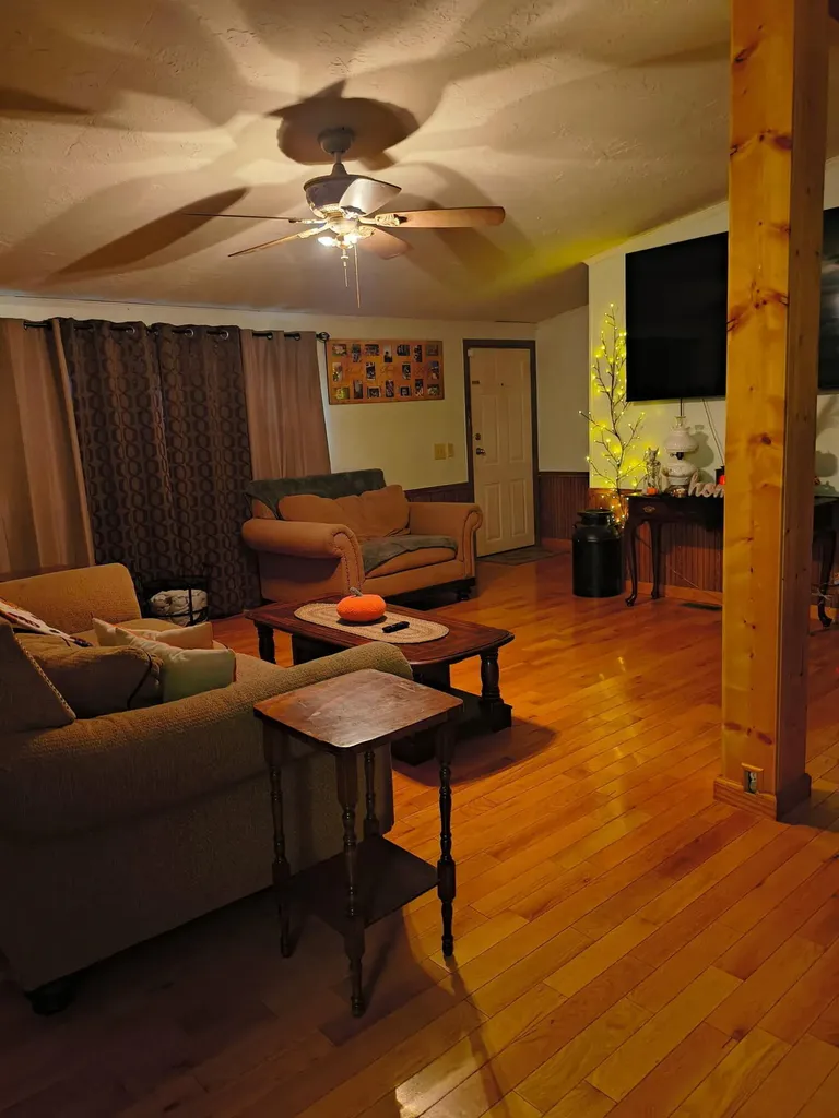 9835 Ky-328 Crab Orchard KY 40419