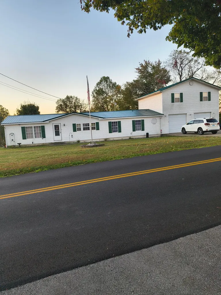 9835 Ky-328 Crab Orchard KY 40419