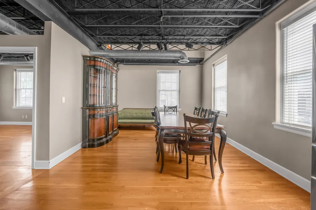 200 W Second Street Lexington KY 40507
