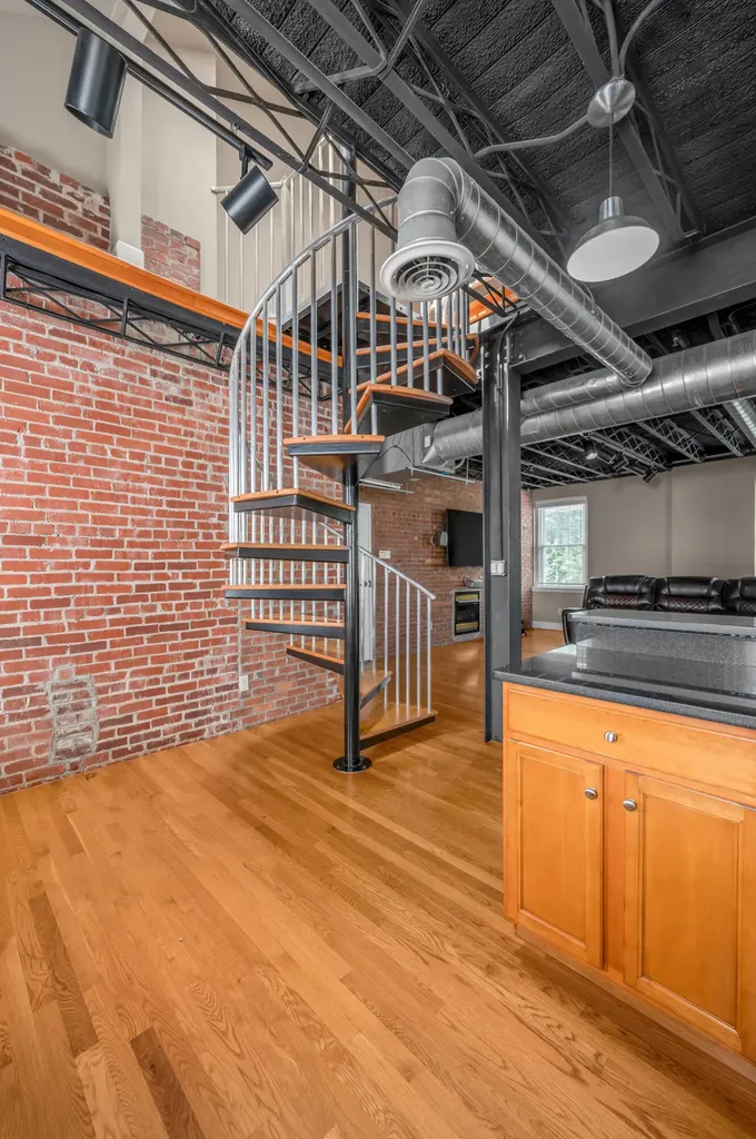 200 W Second Street Lexington KY 40507